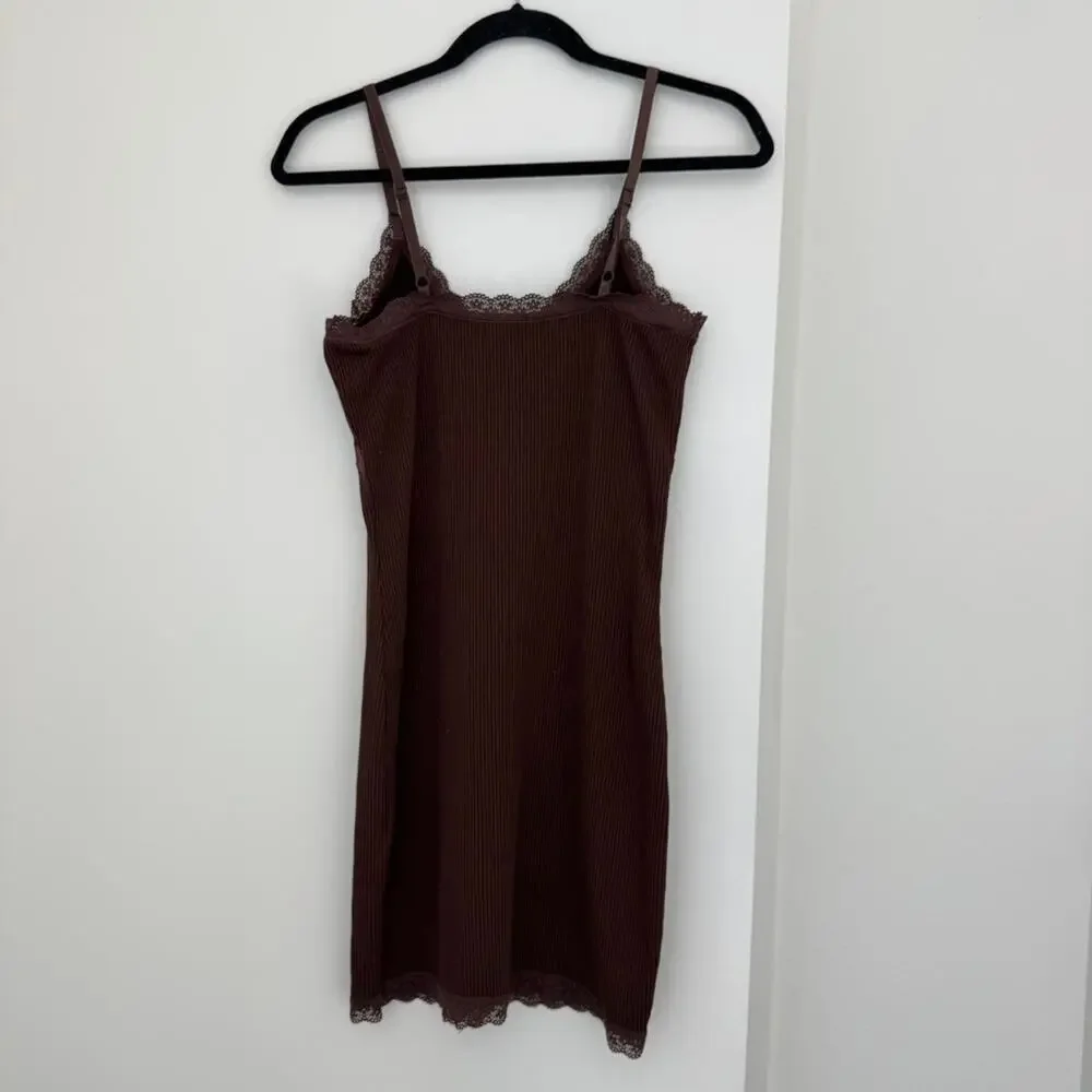 Brown sleeveless fitted mini dress